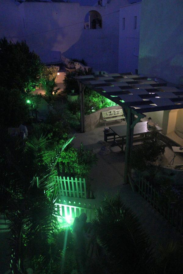 Hôtel Belair à Períssa Extérieur photo