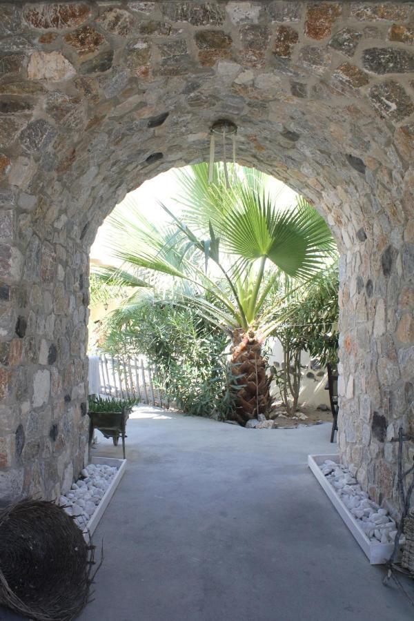 Hôtel Belair à Períssa Extérieur photo